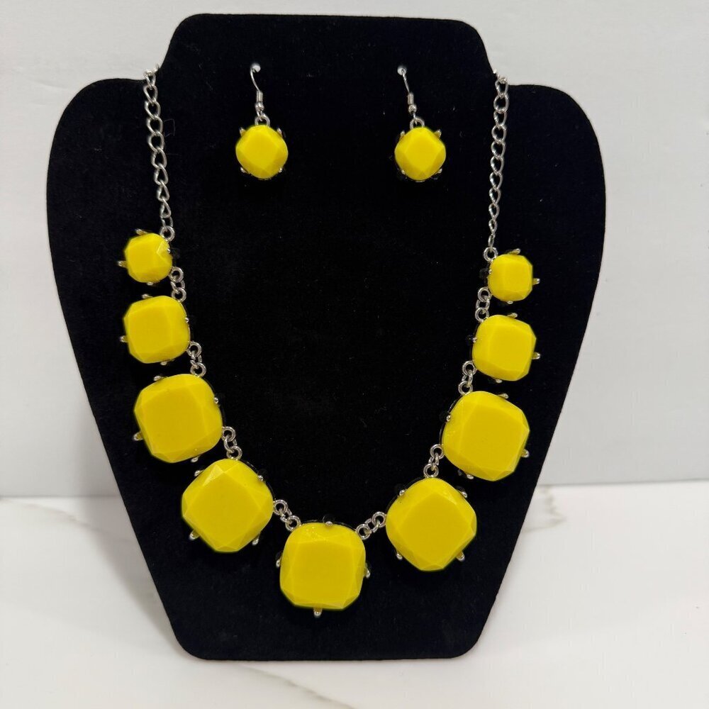 Paparazzi Slivertone Necklace Earring‎ Set Yellow Chunky Square Bezel Stones